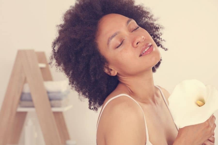 7 Home Remedies To Grow Thinning Edges That Will Actually Make Your